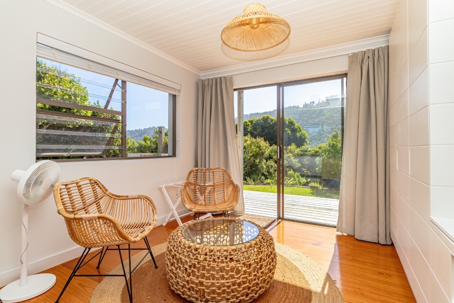 4 Bedroom Property for Sale in Keurboomstrand Western Cape